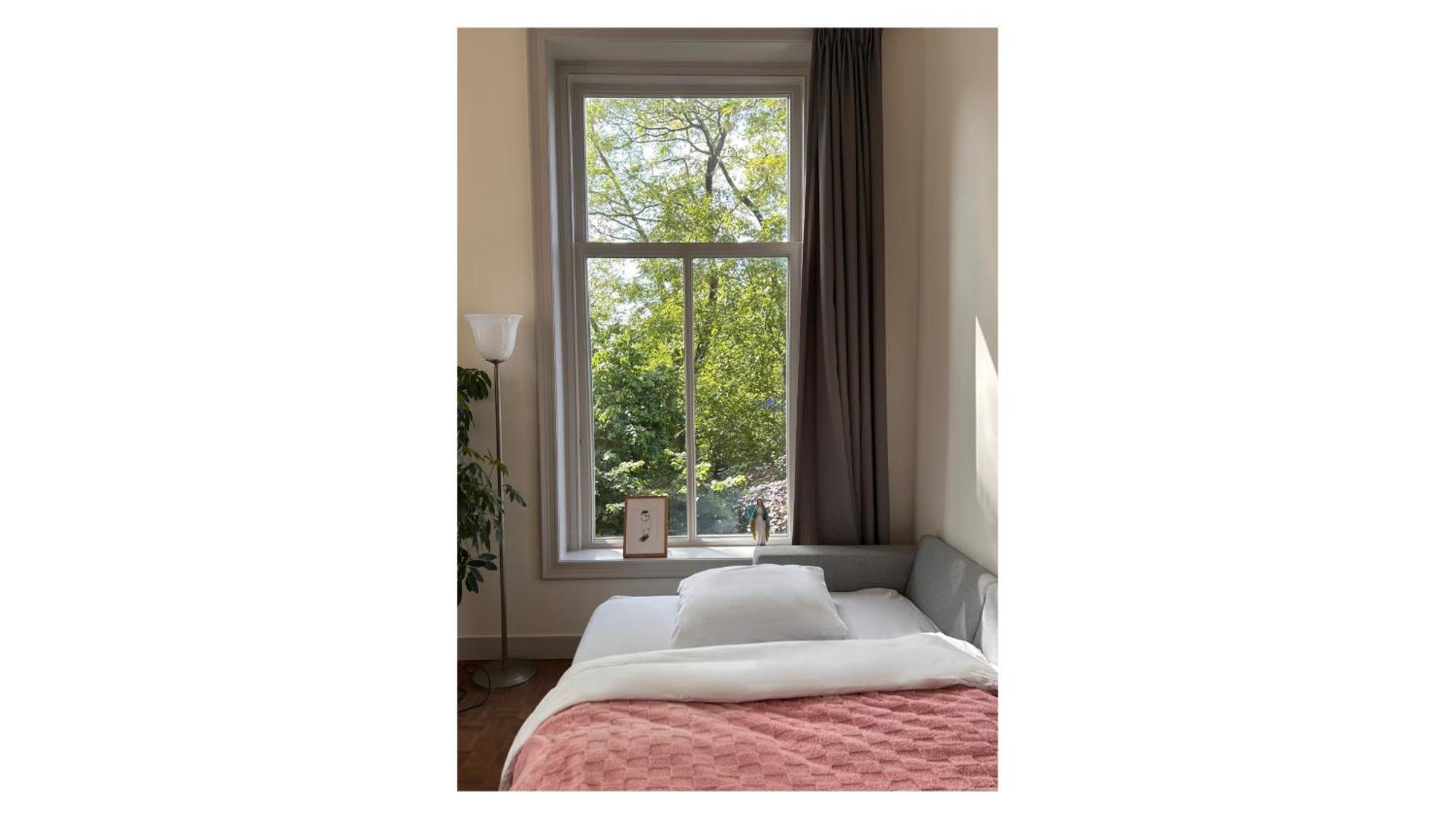 & Double In A Restored Rectory-pastorie, Steps From Center Utrecht
