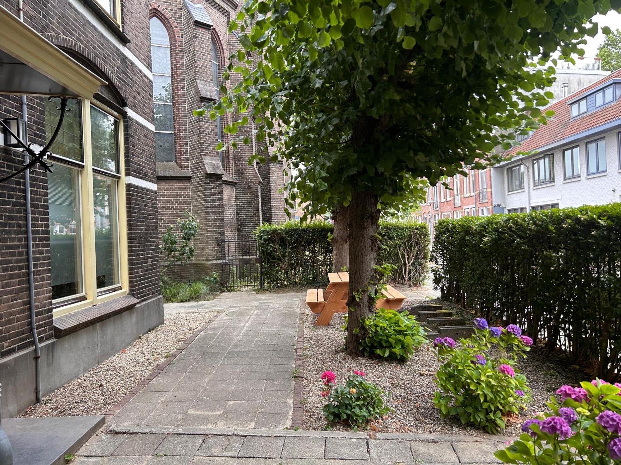 Apartment & Double In A Restored Rectory-pastorie, Steps From Center Utrecht